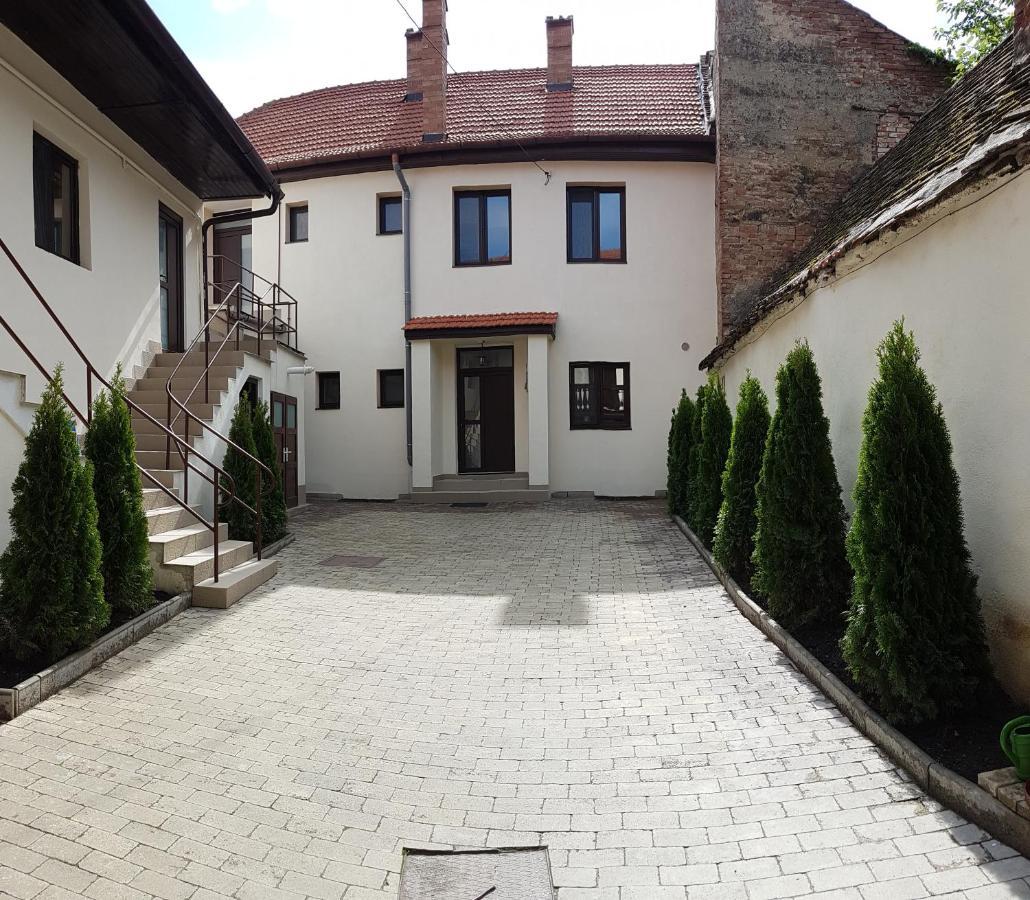 Lindenhaus Hotel Sibiu Ngoại thất bức ảnh
