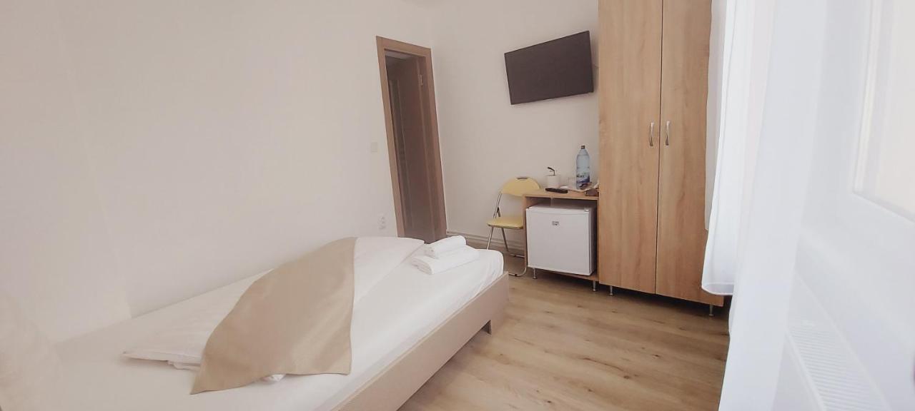 Lindenhaus Hotel Sibiu Ngoại thất bức ảnh