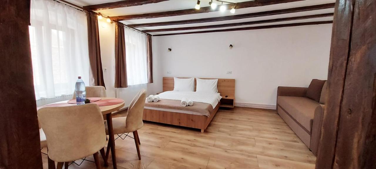 Lindenhaus Hotel Sibiu Ngoại thất bức ảnh