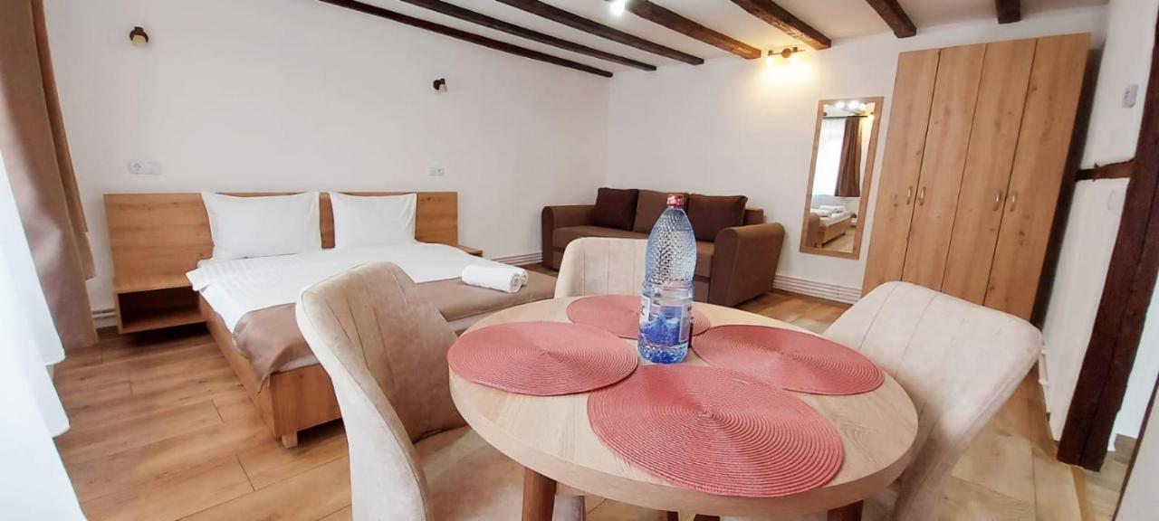 Lindenhaus Hotel Sibiu Ngoại thất bức ảnh