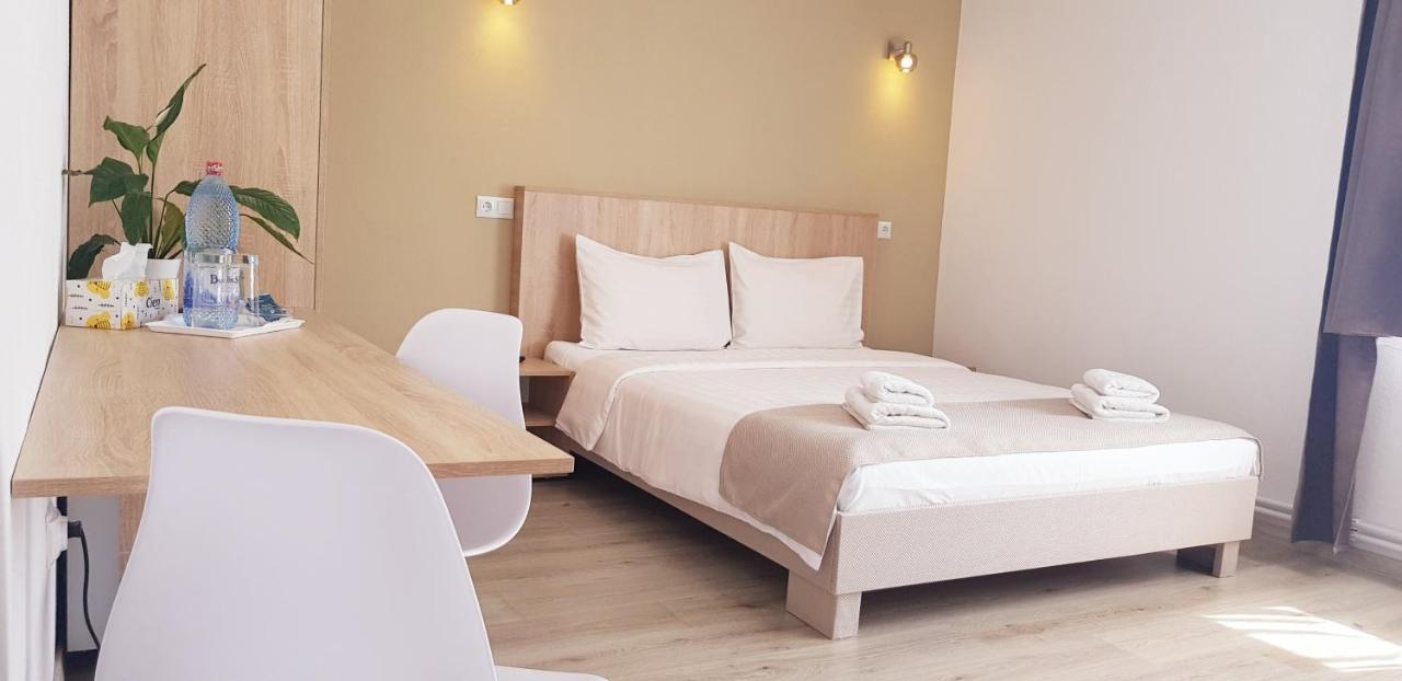 Lindenhaus Hotel Sibiu Ngoại thất bức ảnh