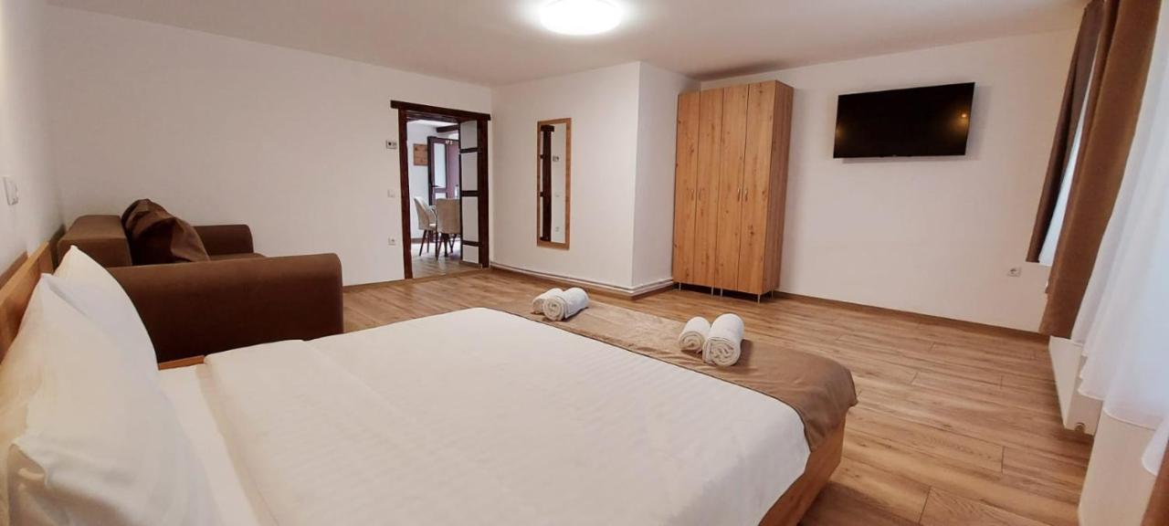 Lindenhaus Hotel Sibiu Ngoại thất bức ảnh