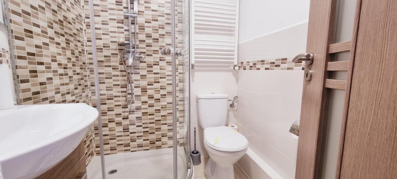 Lindenhaus Hotel Sibiu Ngoại thất bức ảnh