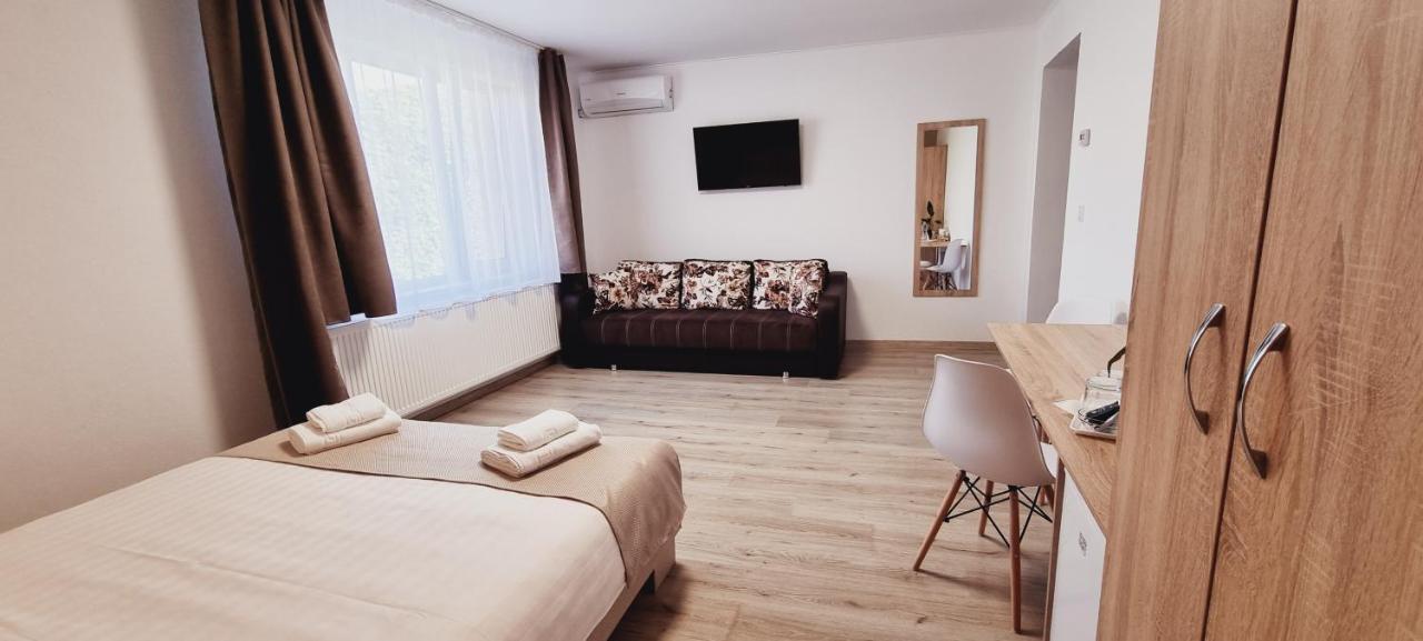 Lindenhaus Hotel Sibiu Ngoại thất bức ảnh