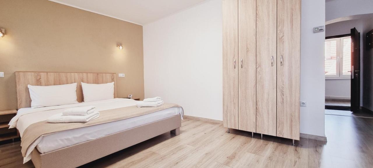 Lindenhaus Hotel Sibiu Ngoại thất bức ảnh